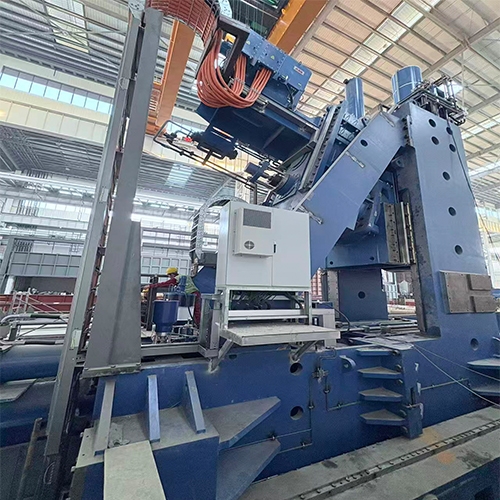 Centralized cooling oil station